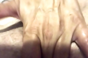 Fun bed piss squirting