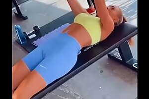 Cameltoe at the gym