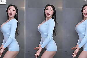 Sexy Korean Streamer blinking #3