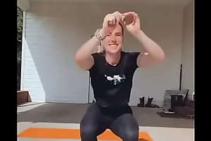 Brainy yoga pants workout